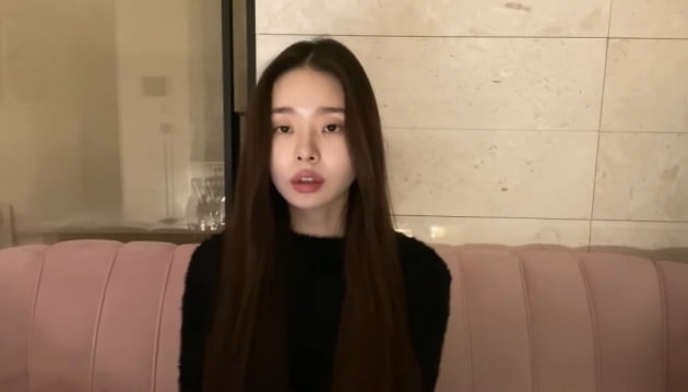 [종합] '친중·짝퉁 논란' 송지아, 활동 중단 "가족 욕은 그만"…강예원 사과는 어디에 