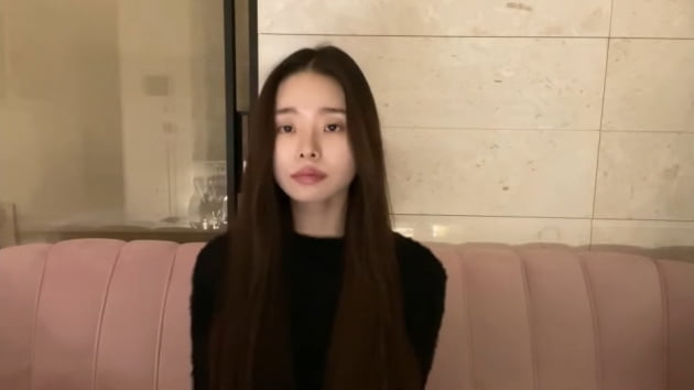 [종합] '친중·짝퉁 논란' 송지아, 활동 중단 "가족 욕은 그만"…강예원 사과는 어디에 