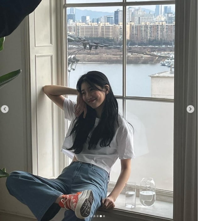 수지, 청바지+흰티만 입어도 빛나...오늘도 예쁨[TEN★]