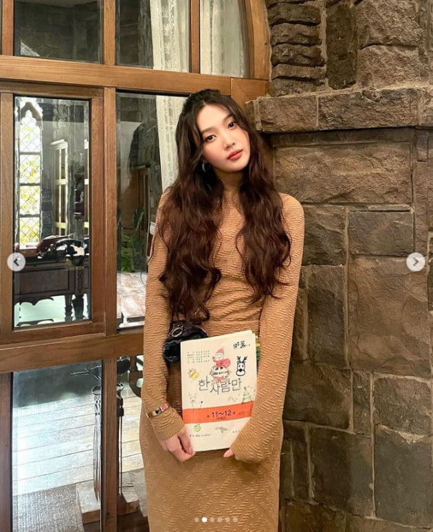 레드벨벳 조이, 몸매 드러낸 밀착투피스...점점 말라가네[TEN★]