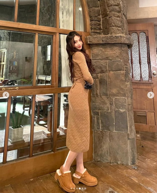레드벨벳 조이, 몸매 드러낸 밀착투피스...점점 말라가네[TEN★]