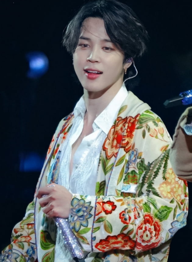 'I miss you' 방탄소년단 지민, SNS 뒤덮은 그리움 연관 검색어 등장 'WHERE IS JIMIN'