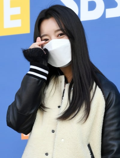 [TEN 포토] 한효주 '상큼한 쪼꼬미 하트'
