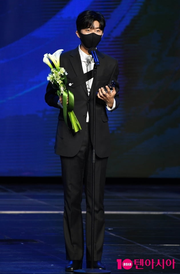 [TEN 포토] 임영웅 '좋은상 주셔서 감사합니다'(가온차트)