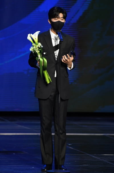 [TEN 포토] 임영웅 '좋은상 주셔서 감사합니다'(가온차트)