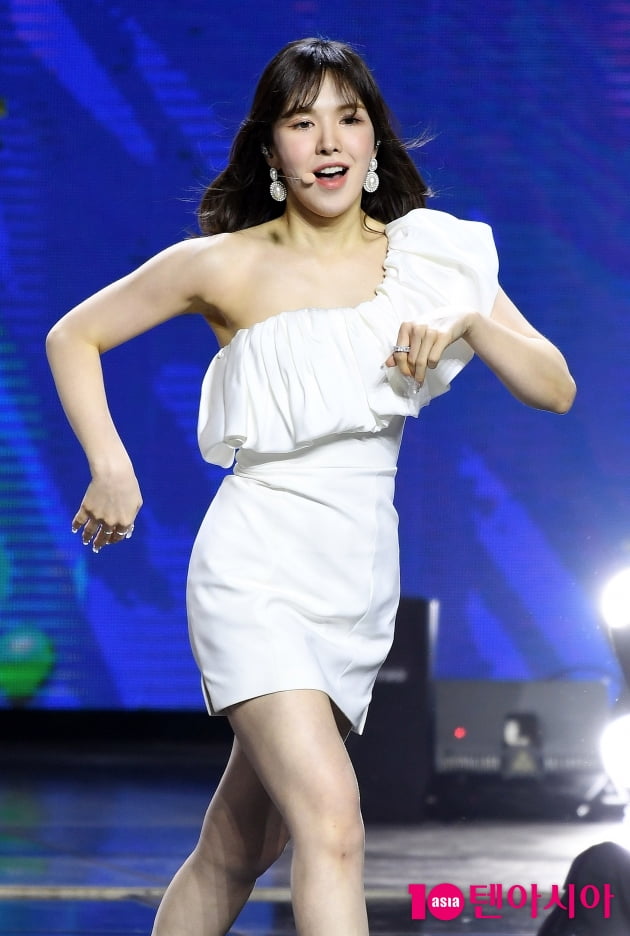 [TEN 포토] 레드벨벳 웬디 '우아한 미소'