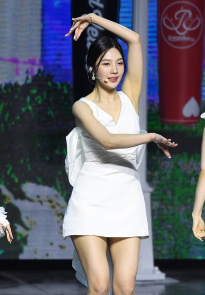 [TEN 포토] 레드벨벳 조이 '섹시한 손짓'