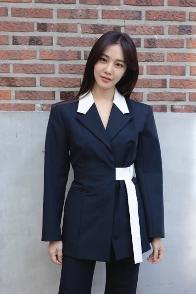 한지은, ”주식 샀다가 큰코 다쳐서 손절”→차기작 '개미가 타고 있어요' 언급[인터뷰③]