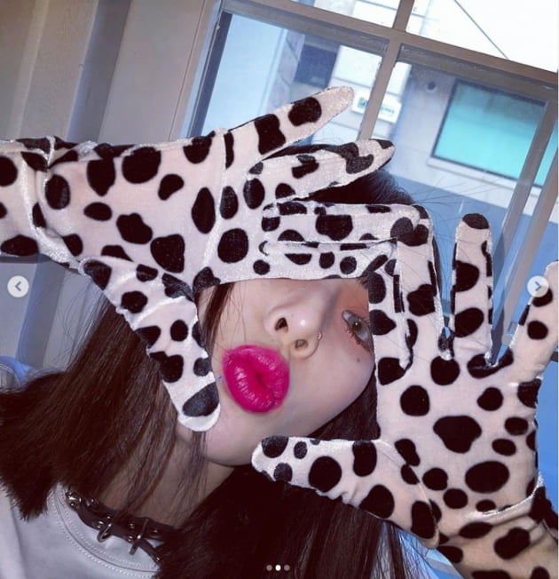 현아, 러블리 한겹 벗고 섹시하게...♥던 반하겠네[TEN★]