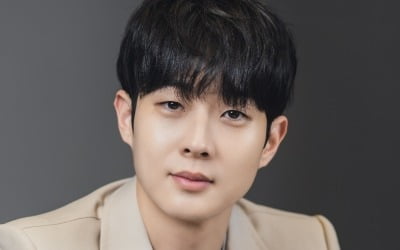 [TEN인터뷰] 방탄소년단 뷔와 좋은 경험한 최우식, 두부상 대표의 또 다른 얼굴