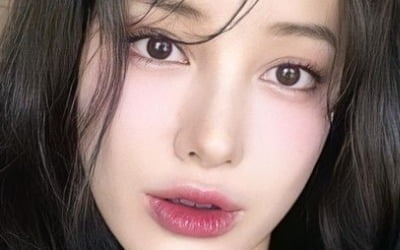 '연애 중' 유깻잎, 남친과 한시도 떨어지기 싫나봐 "작업실에 돗자리 깔았다"[TEN★]