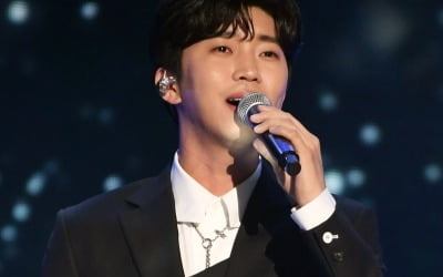 라이브도 역시 히어로…임영웅, 라이브 무대에서 더 돋보이는 스타 1위