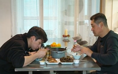 '연봉 7억 5천' 이정후, 父 이종범 카드로 절친들에 플렉스 ('작전타임')