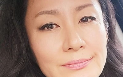 '바람아 멈추어다오' 이지연, 노래 따라 갔네…9살 연하 약혼남과 파혼