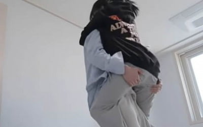 [종합] '싱글맘' 배수진, ♥남친과 새집 단장 중 초밀착 포옹→가구 쇼핑도 함께 [TEN★]