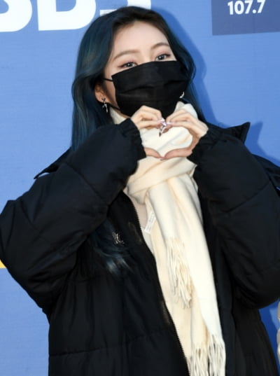 [TEN 포토] 모모랜드 제인 '코로나 확진 주이 대신 왔어요'