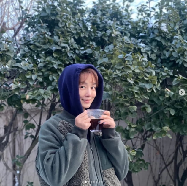 김원희, 으리으리한 앞마당...잼난 조카들과 함께[TEN★]