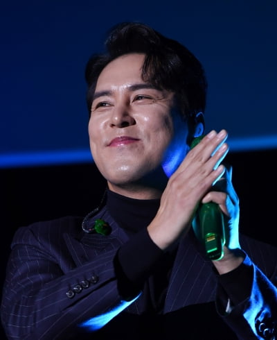 [TEN 포토] 장민호 '팬들이 반한 찐 미소'