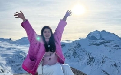 이시영, 마스크 벗고 즐기는 스위스 설산…행복에 미소가 절로 [TEN★]