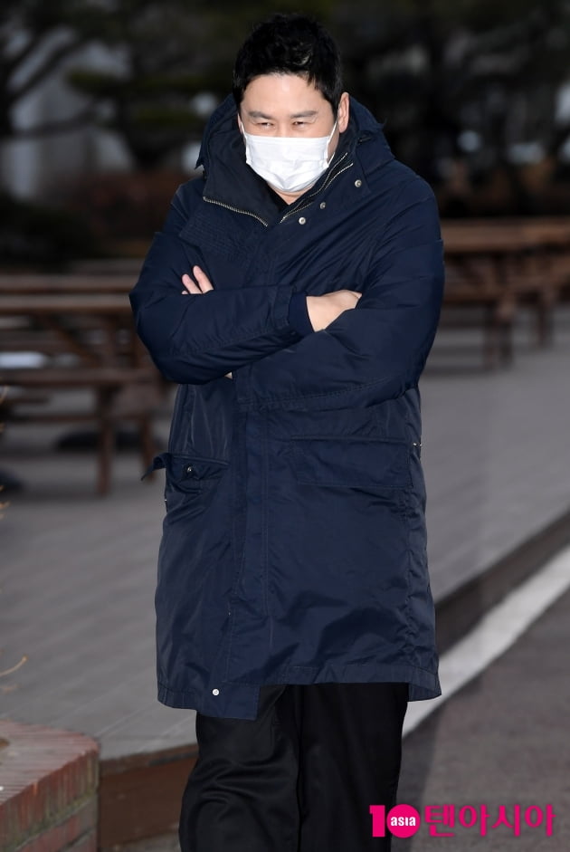 [TEN 포토] 신동엽 '추워요'