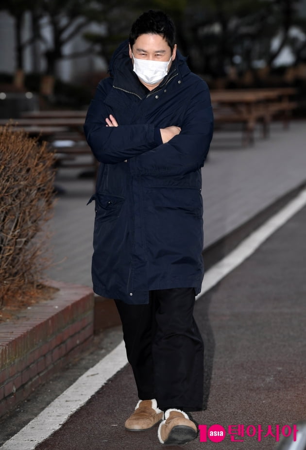 [TEN 포토] 신동엽 '너무 즐거운 출근길'
