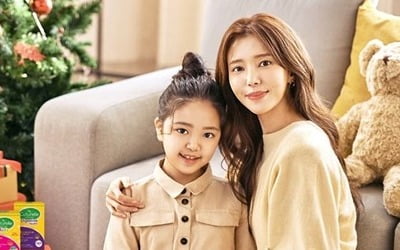 '백윤식 며느리' 정시아, 효녀 심청이 안 부럽네…2층집 사준다는 딸에 감동[TEN★]