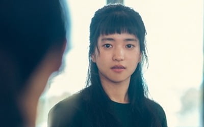 김태리 vs 보나, 불꽃 튀는 청춘 케미 ('스물다섯 스물하나')