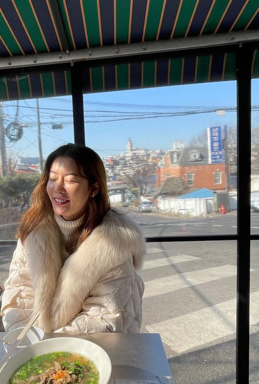 안선영, 일부러 눈 감았나? 만점 패션 센스에 '옥의 티' [TEN★]