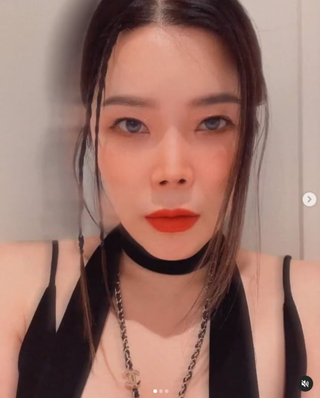 '이수♥' 린, 심심해서 셀카놀이중...77장 찍을 일은 아닌데[TEN★]