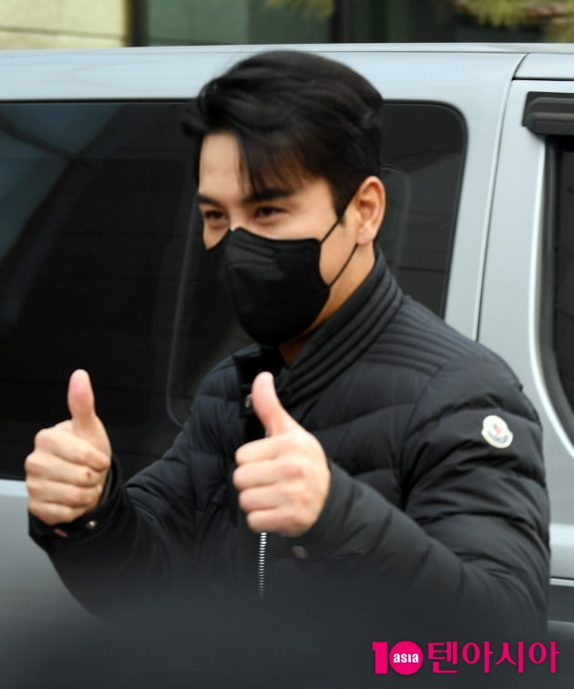 [TEN 포토] 장민호 '팬들에게 쌍 엄지척'