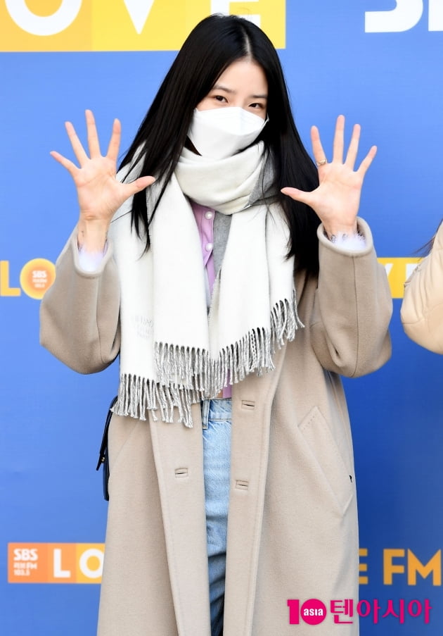 [TEN 포토] 모델 아이린 '상큼한 거미손'