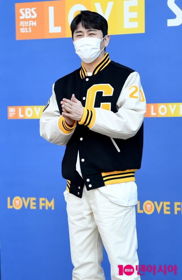 [TEN 포토] 영탁 '오늘도 열일중'