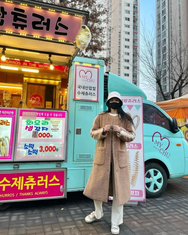 '전진♥' 류이서, 천원짜리 콕 쥐고 장날 츄러스에 입맛 다시는 중 "얏호" [TEN★]