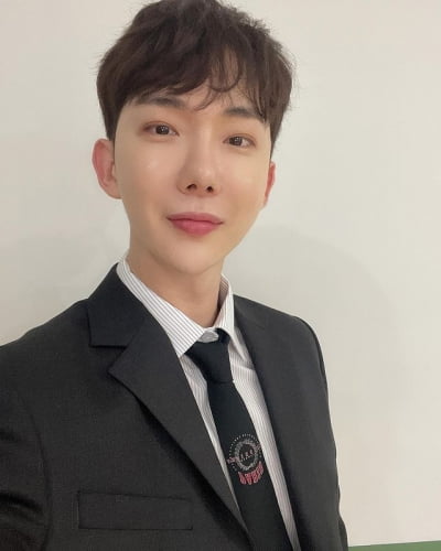 [공식] 조권, 코로나19 확진 "3차 접종 완료…모든 일정 중단"