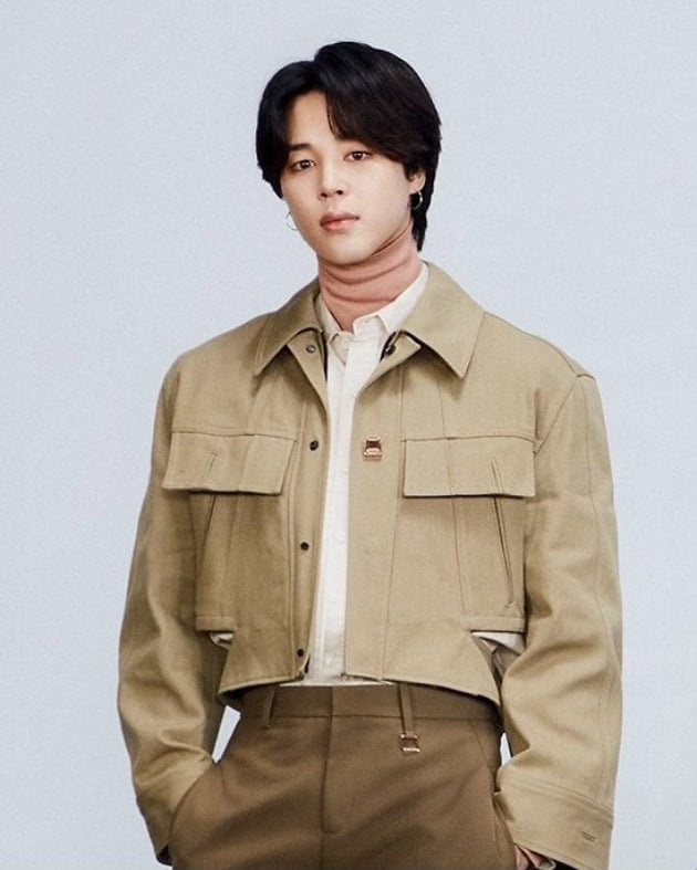 방탄소년단 지민, 신상폰 출시 전인데 광고 의상까지 품절 '광고 파급력'