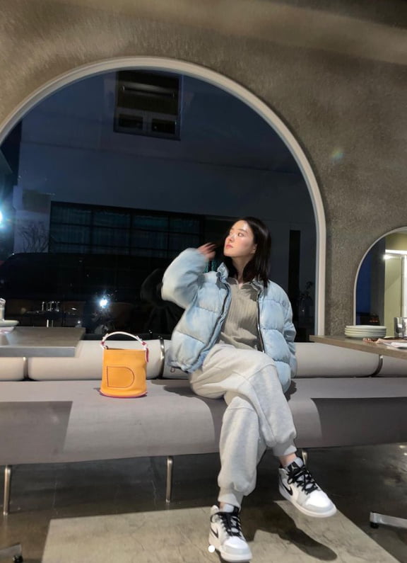 이세영, 덕임이 완전히 벗었네…일상에서 힙하다 힙해 [TEN★]