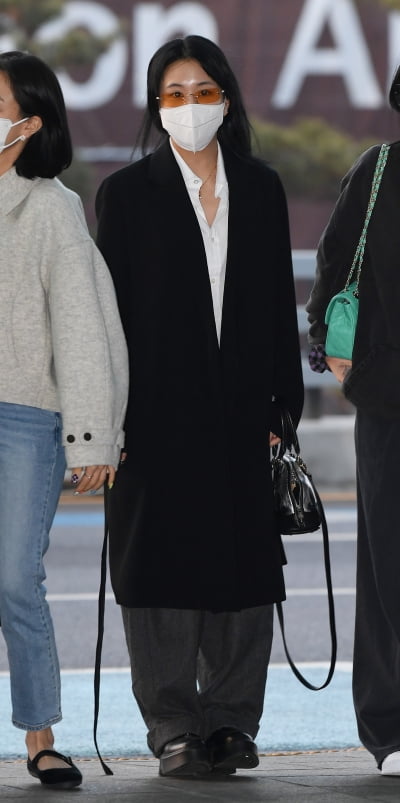 [TEN 포토] 트와이스 채영 '선그라스가 포인트'