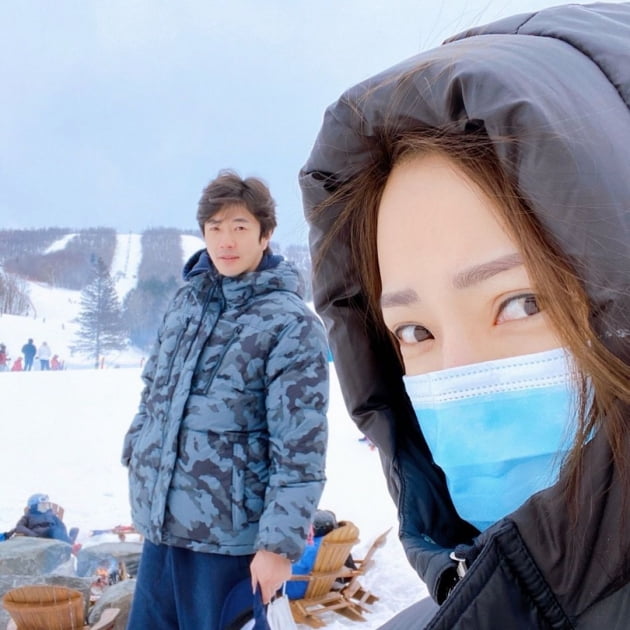 권상우♥손태영, 美스키장에서 도란도란 모닥불 불멍 "눈 내렸던 아침" [TEN★]