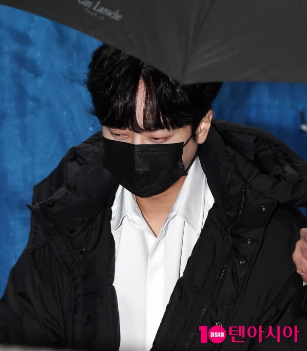 [TEN 포토] 이찬원 '마초남의 매력'