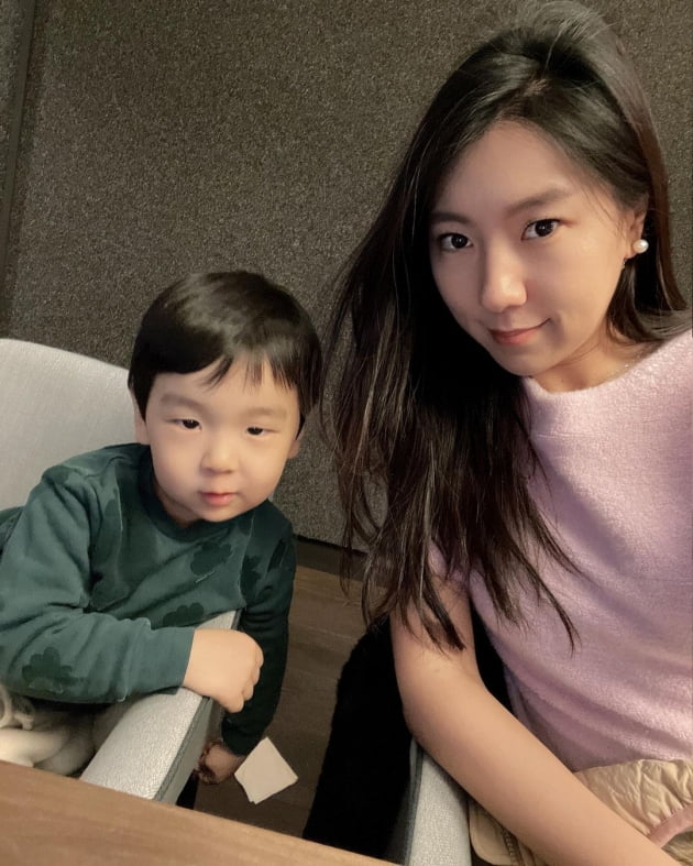 "생축오빠"…'이필모♥' 서수연, 둘째 임신 중 고급 코스요리로 입호강 [TEN★]