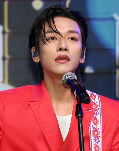 [TEN 포토] 한승윤 '사람이야 조각이야?'