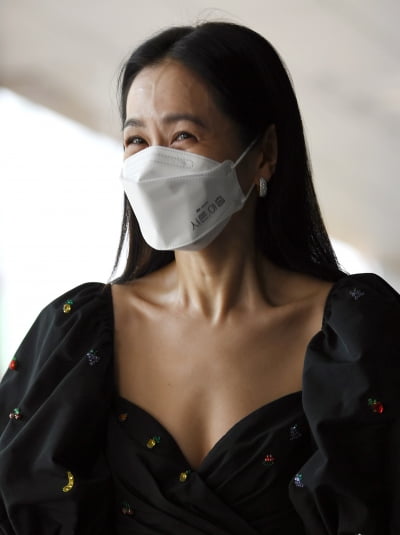 [TEN 포토] 손예진 '미모에 봄이 왔네'