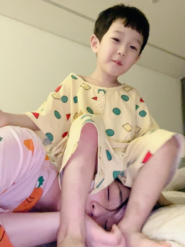 사진=율희 인스타그램