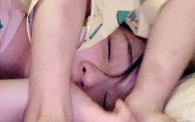 '최민환♥' 율희, 나홀로 육아 중 대참사…"내가 의자로 보이니"[TEN★]