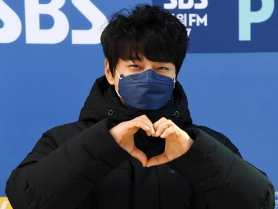 [TEN 포토] 황치열 '스페셜DJ 사랑해주세요'