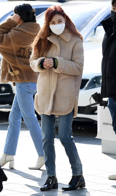 [TEN 포토] 에이핑크 오하영 '햇빛도 질투하는 미모'