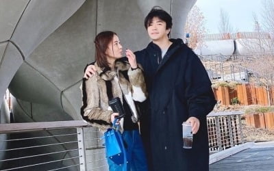 권상우♥손태영, 미국에 신혼여행 간 줄 알겠네…깨 쏟아지는 미술관 데이트 [TEN★]