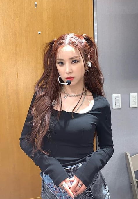 에이핑크 박초롱, 바지가 벗겨진건가? 난해한 패션에도 '당당' [TEN★]