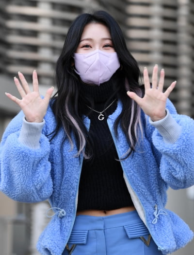 [TEN 포토] 홍지윤 '손바닥 보다 작은얼굴'
