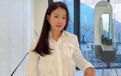 '외식사업가♥' 이시영, 행사 있는 날은 명품 P사 의상으로 치장 '세련+단아' [TEN★]
